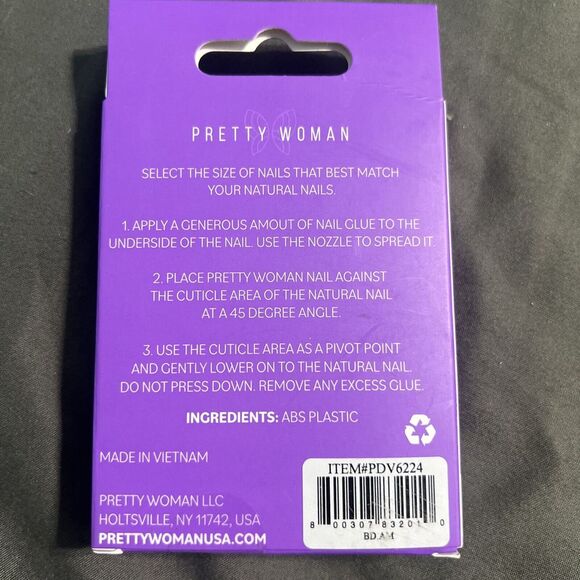 Pretty Woman Salon Perfect Manicure Faux Nails PDV6224 - Picture 2 of 3